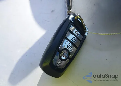 2020 Lincoln Aviator Standard z USA, uszkodzony, nr VIN 5LM5J6WC5LGL23794